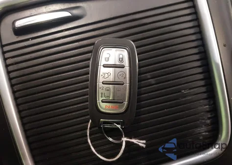 2019 Chrysler Pacifica Hybrid Limited from USA, damaged, VIN 2C4RC1N77KR605443